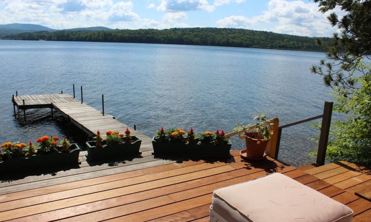 Laconia Cottage | Incredible views on Lake Winnisquam NH