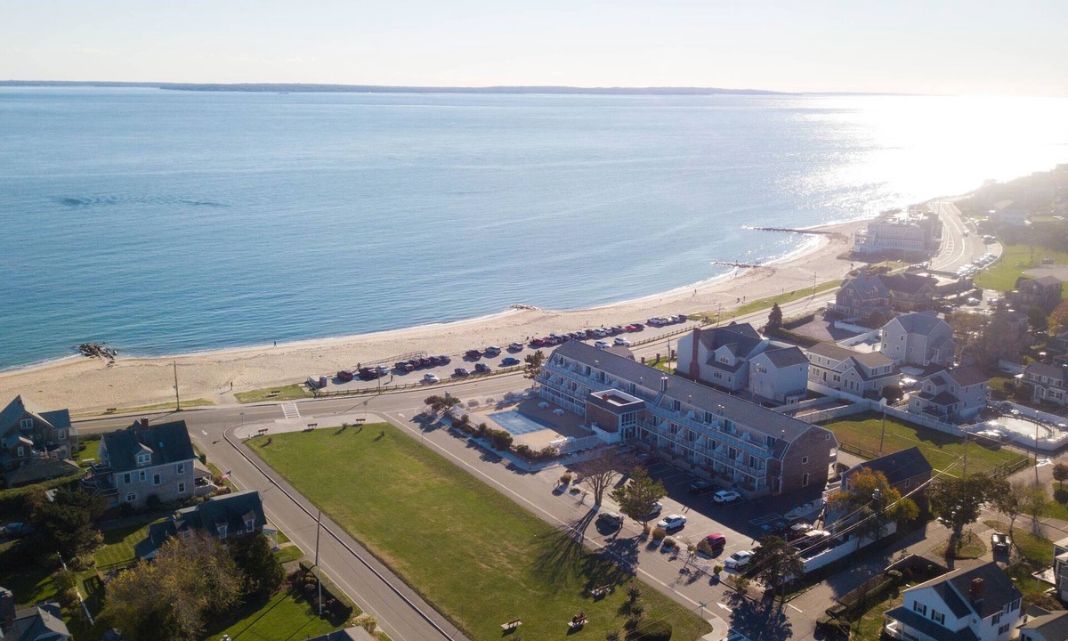 Falmouth Heights Apartment | InnSeason Resorts Captain's Quarters