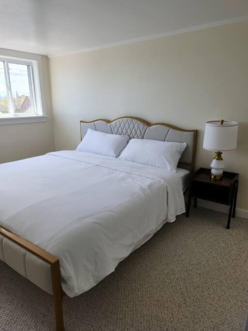 East End Apartment | Island View House BnB Self Check-In