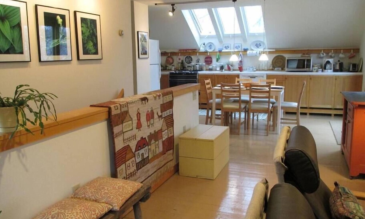 Ithaca House | Ithaca Urban Retreat II/Mid-term rental 30 days + only