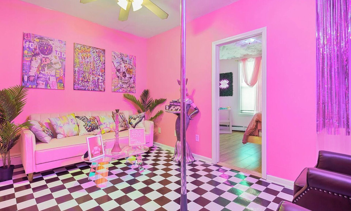 West Side Apartment | Jersey City Pink Spot 2BR/1FB