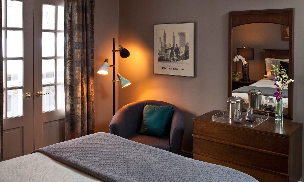 Hyde Park Bed & Breakfast | Journey Inn Bed & Breakfast