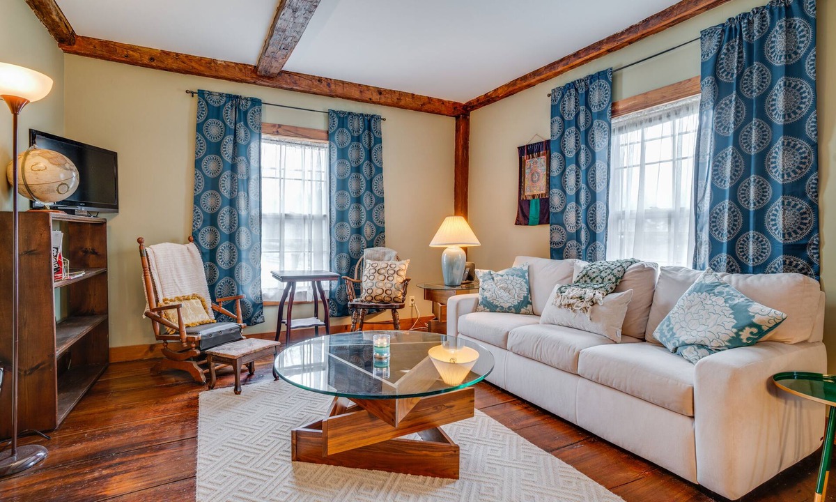 Corinth House | Journey/Retreat ready! Private swimming hole, just 2hrs from Boston