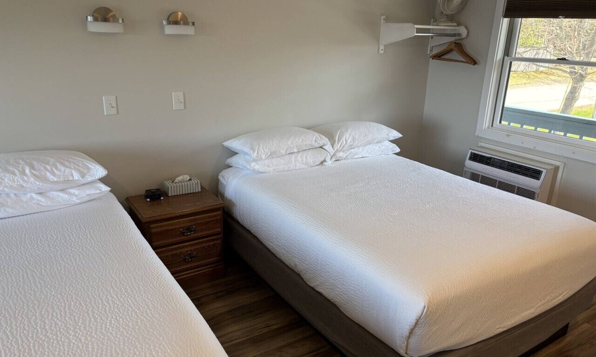 Greenville Junction Bed & Breakfast | Juniper Motel-Double Queen-18*ATV Access*Dock*Boat/Kayak Rental