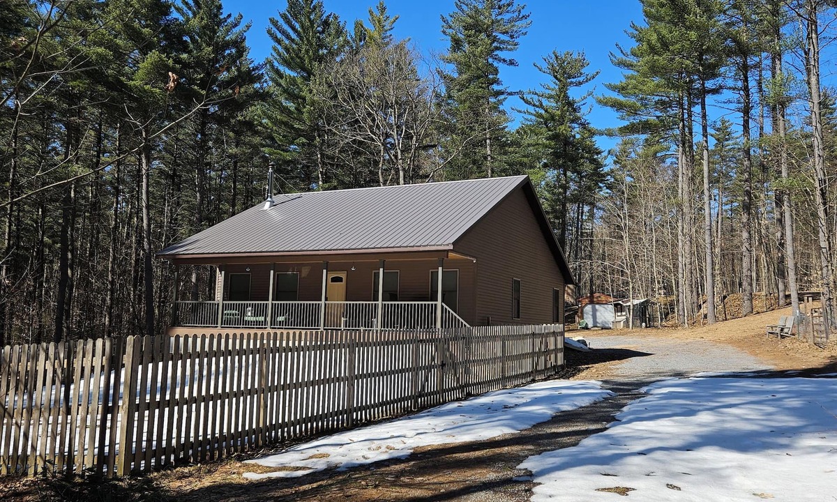 Brantingham Cabin | Kate's Creekside Stables Located on Otter Creek Horse Trails/ATV trail