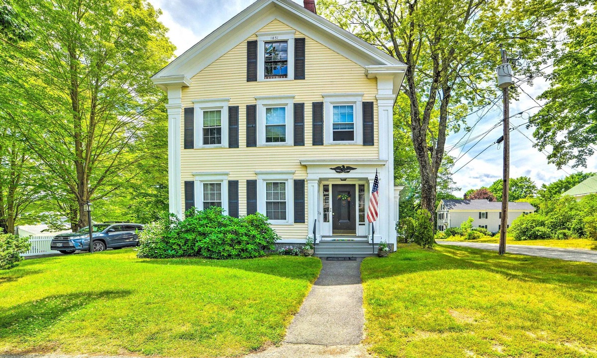 Kennebunk Apartment | Kennebunk Apartment w/Local Beach Access!