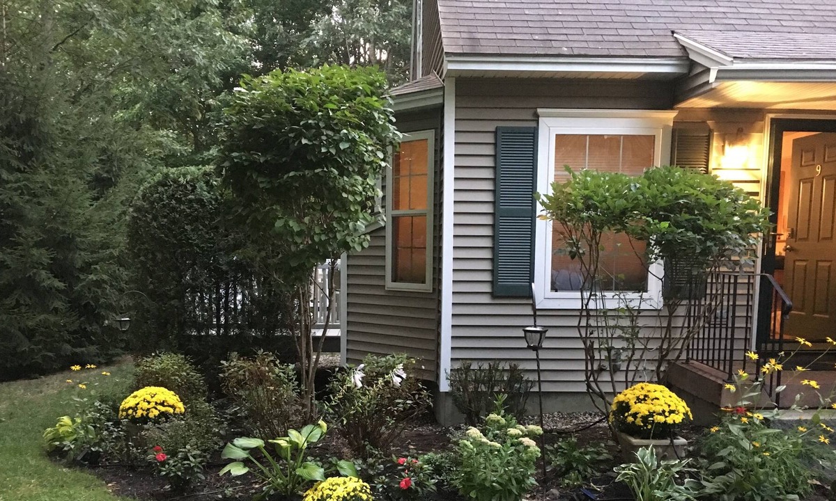 Kennebunk House | Kennebunk Maine town house 6 month rental or longer.