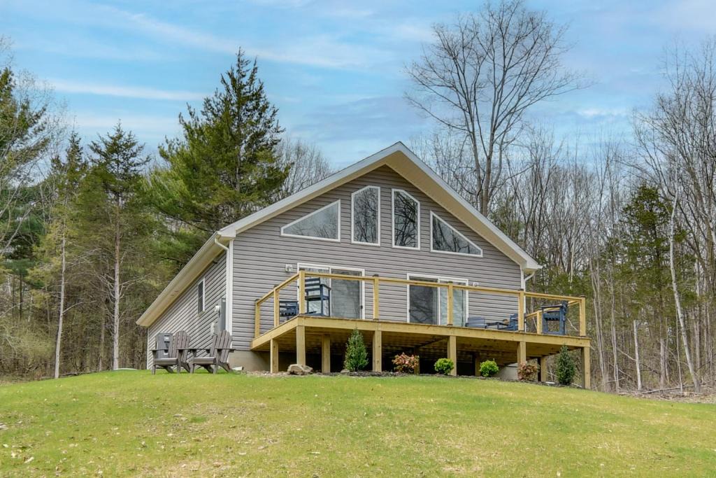 Town of Jerusalem House | Keuka Lake - Spectacular Sunrise Views!