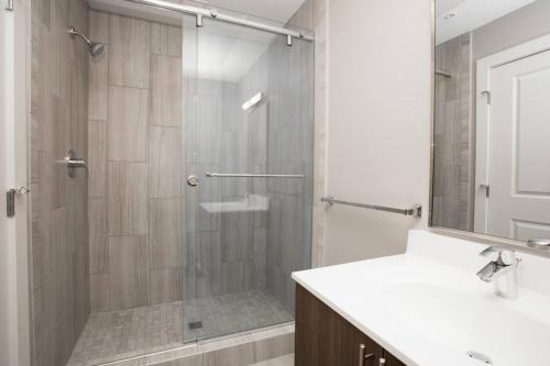 Downtown Boston Apartment | Keyless Entry Laundry in Unit Pet Friendly