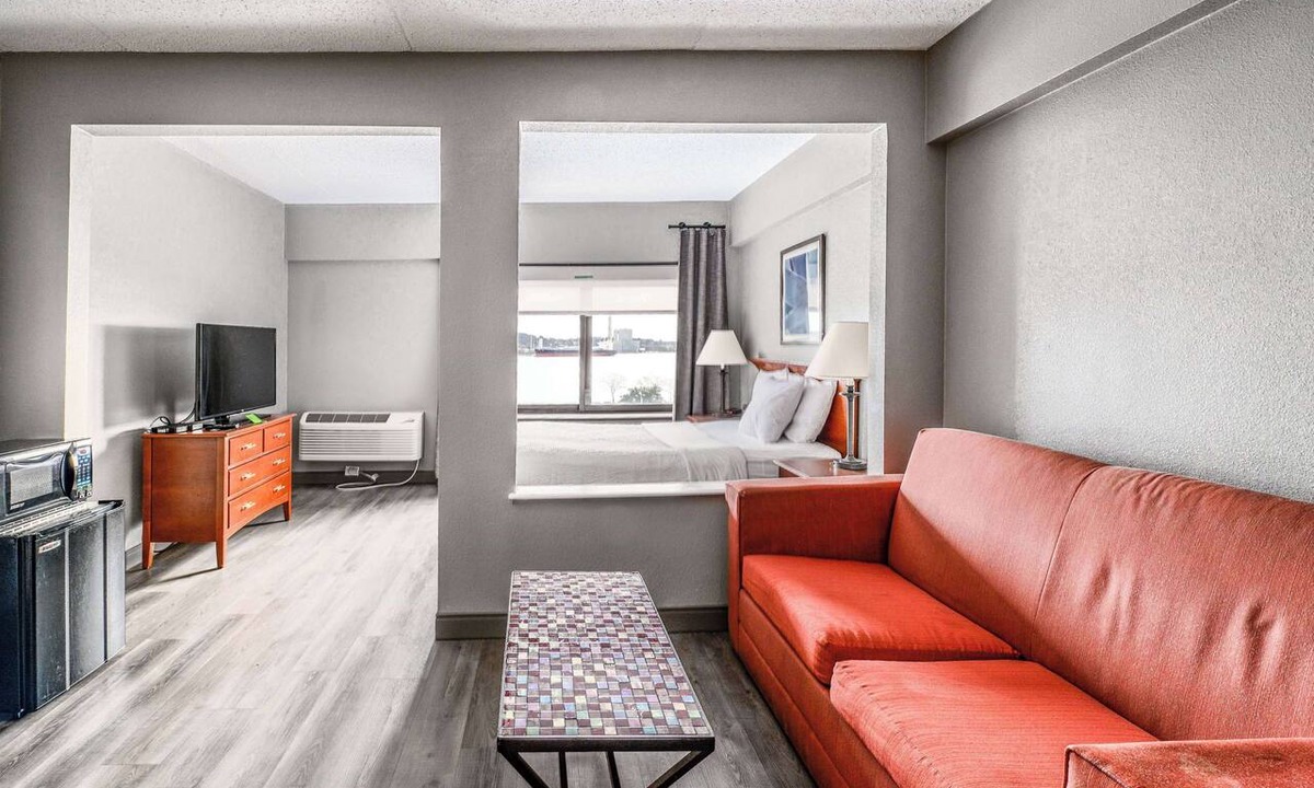 Long Wharf Hotel | La Quinta Inn & Suites by Wyndham New Haven