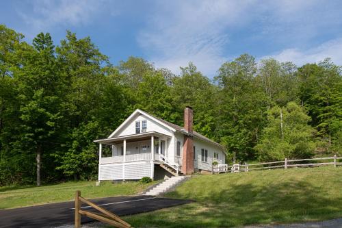 Bomoseen Hotel | Lake Bomoseen Lodge