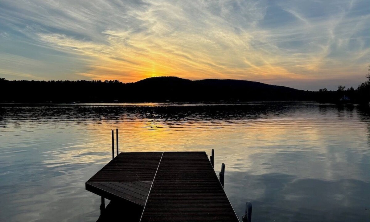 Ashley Falls House | Lake Buel Waterfront: with Sparkling Views, Fire Pit and Kayaks!