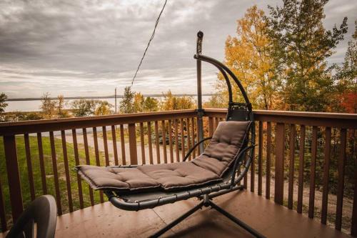 Parkland County House | Lake Cottage