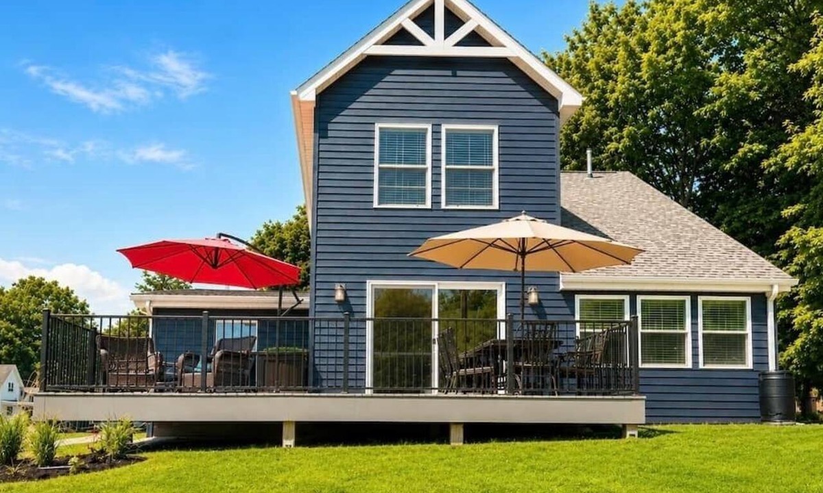 Sodus Point House | Lake Views & Sunsets Close to Beach & Lighthouse