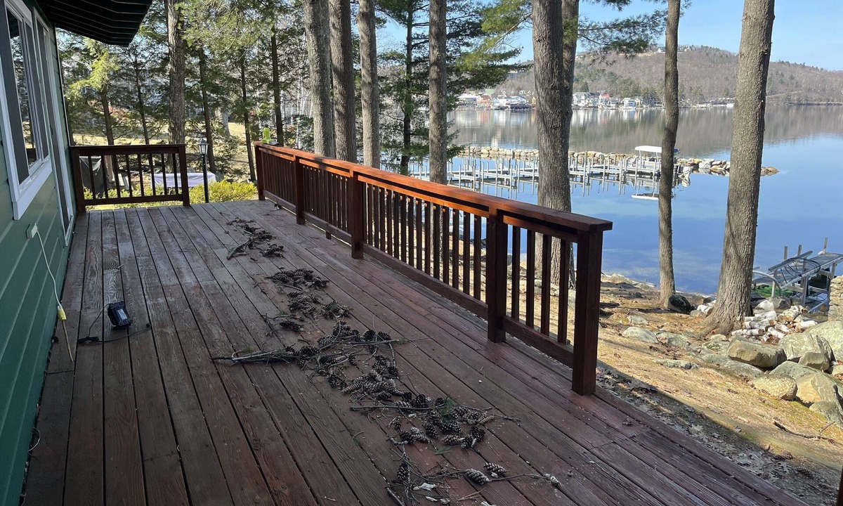 Laconia Cottage | Lake Winnepesaukee waterfront cottage