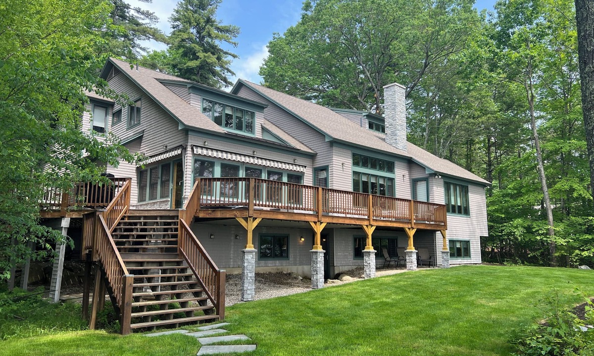 Tuftonboro House | Lake Winnipesaukee Luxury Estate | Sandy Beach, Dock, Sleeps Large Groups