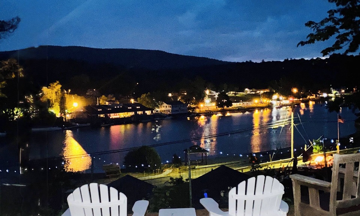 Alton Cottage | Lake Winnipesaukee View and Access - Stones throw to Public Beach and Boat Ramp