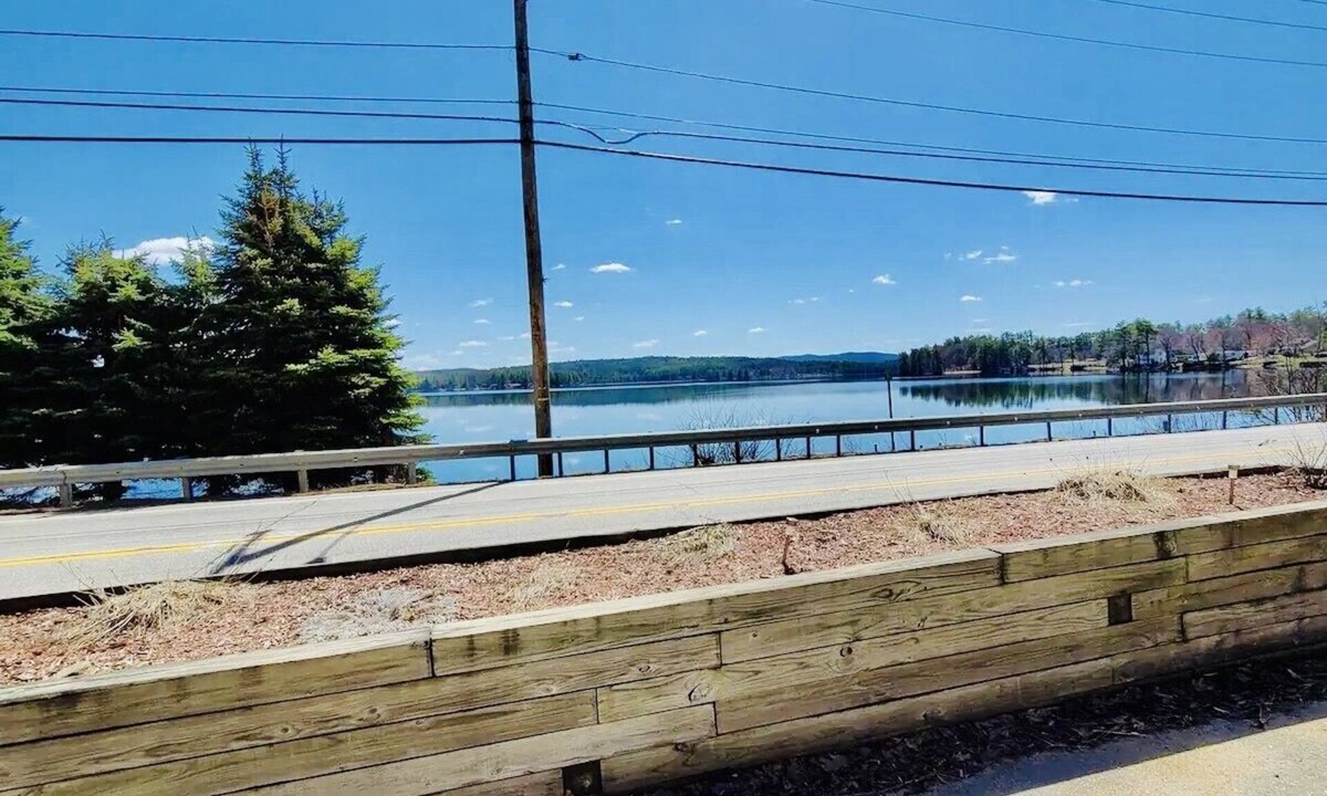 Winnisquam Condo | Lake Winnisquam Condo with Lake Views
