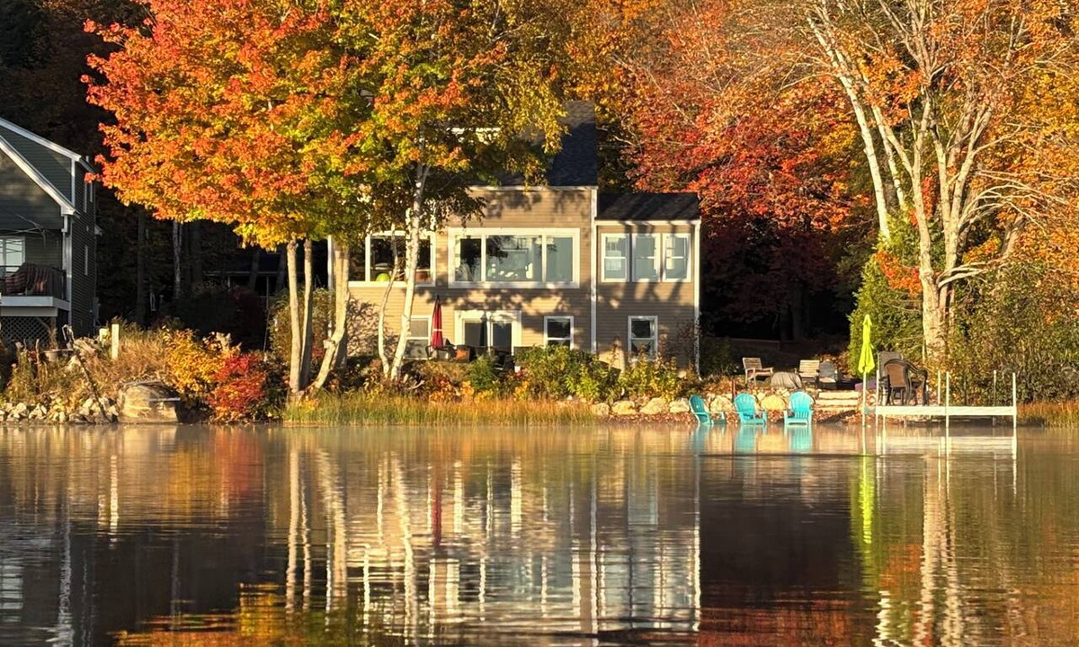 Windham House | Lakefront 15 mins from Portland, Experienced Super Host