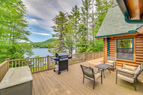 Corinth House | Lakefront Corinth Log Home: Private Dock, Fire Pit