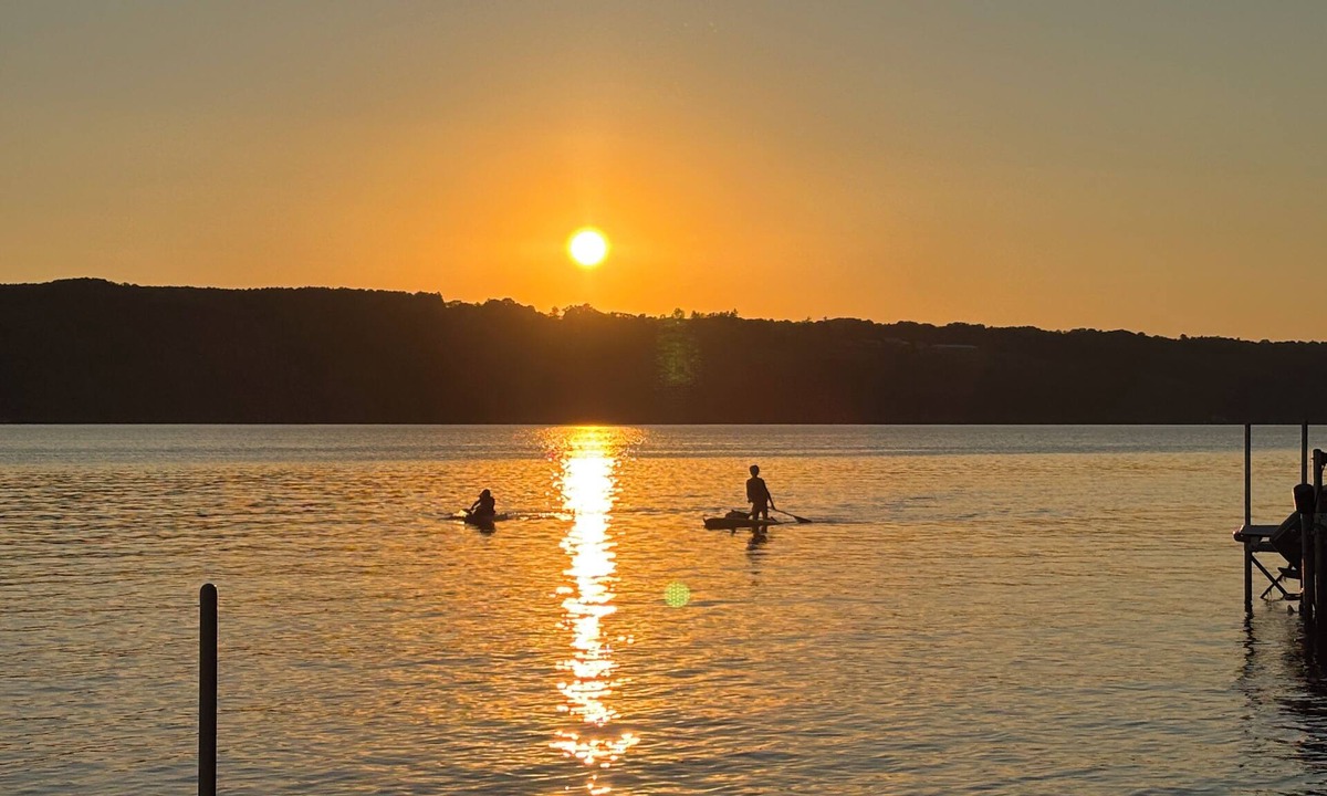 Moravia Cabin | Lakefront Cottage in a small Cove on the Eastside of Owasco Lake