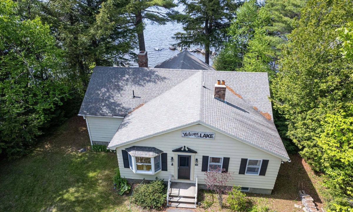 Greenville Junction House | Lakefront cottage w/beautiful views of Moosehead Lake & Big Moose Mountain