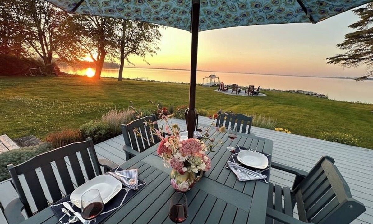 Isle La Motte House | Lakefront, dog-friendly house with amazing view, dock, 2 kayaks & canoe