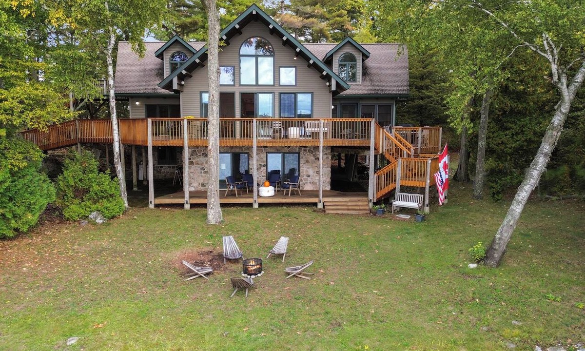 Leeds and the Thousand Islands Cottage | Lakeside Retreat on Private Island on Charleston Lake