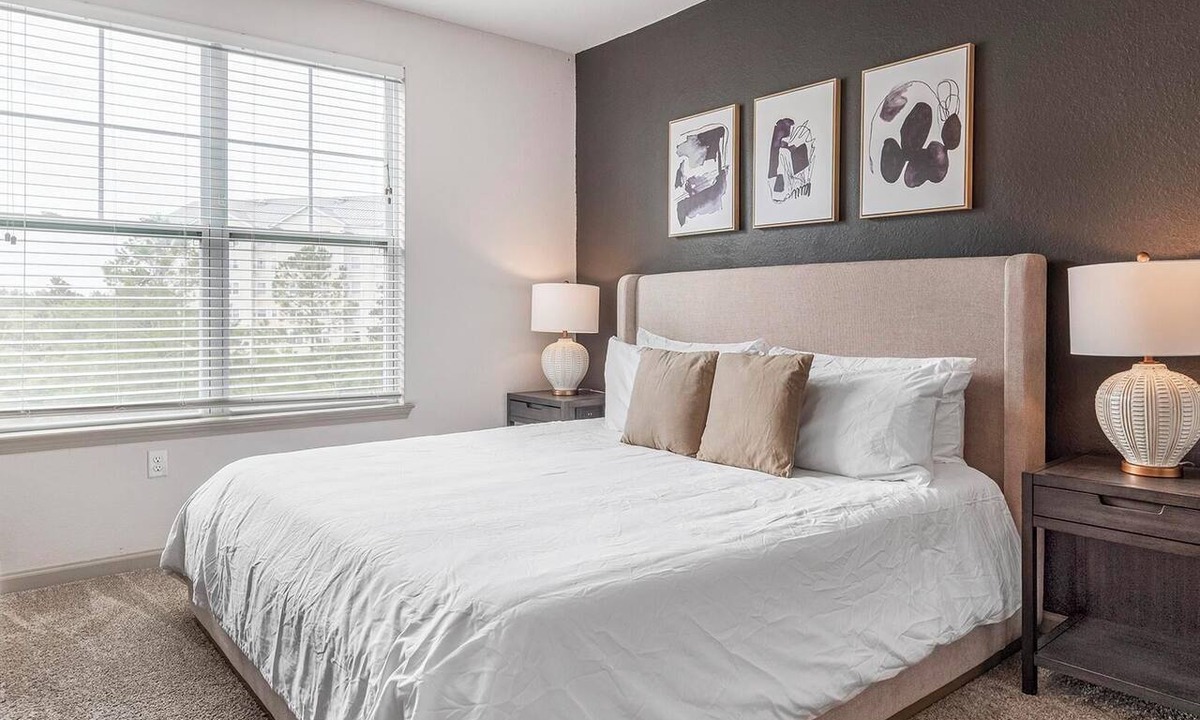 Bridgeport Apartment | Landing | Amazing 1BD in Steelpointe Harbor
