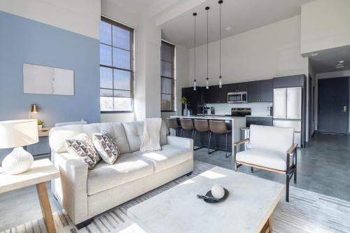 Downtown Hartford Apartment | Landing Apartments - The 55 Elm Club