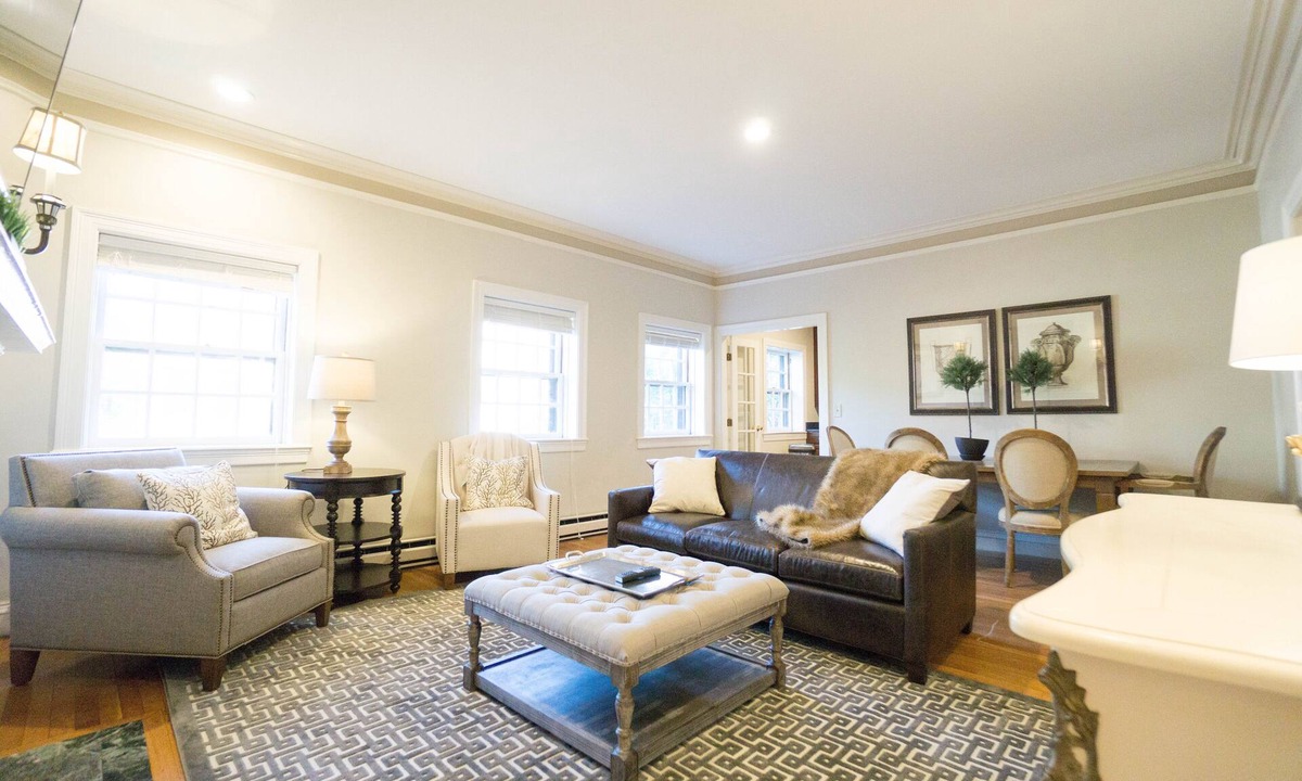 Boston Condo | Large 3.5 BR/2 BA Penthouse Duplex in Boston's Beacon Hill