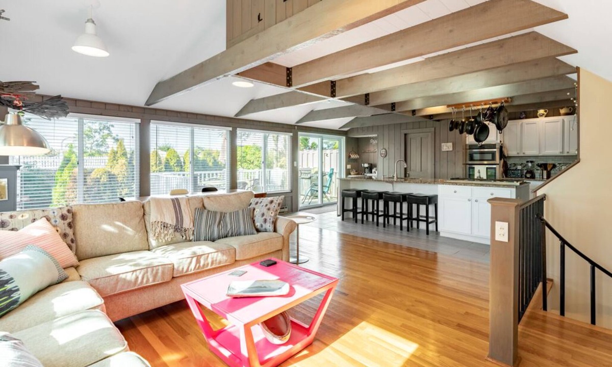 Provincetown House | Large 3 BR/2.5 Bath, Two Blocks from Town, Two Parking Spots, Monument View