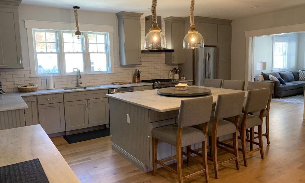 Falmouth Heights House | Large new home in Falmouth Heights.walk to the beach!