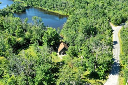 Becket House | Little Longbow Lakefront Chalet