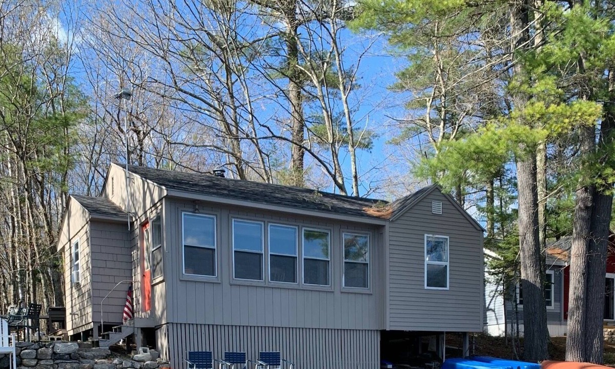 Raymond Cottage | Little Sebago Lake Gem