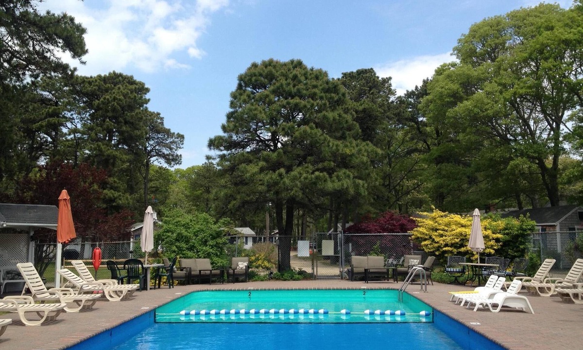 Bass River Cabin | LOCATION! Cabin22 sleeps6, 3BR, POOL, 1 mile to OCEAN/GOLF, Pet ok, Grill/Kitchn