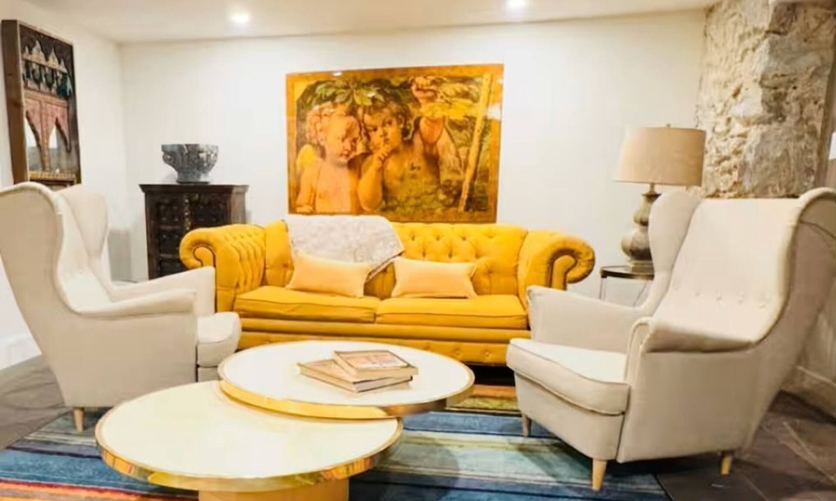 North Roland Park/Poplar Hill Apartment | Lovely 2-bedroom apartment with AC in vibrant Baltimore
