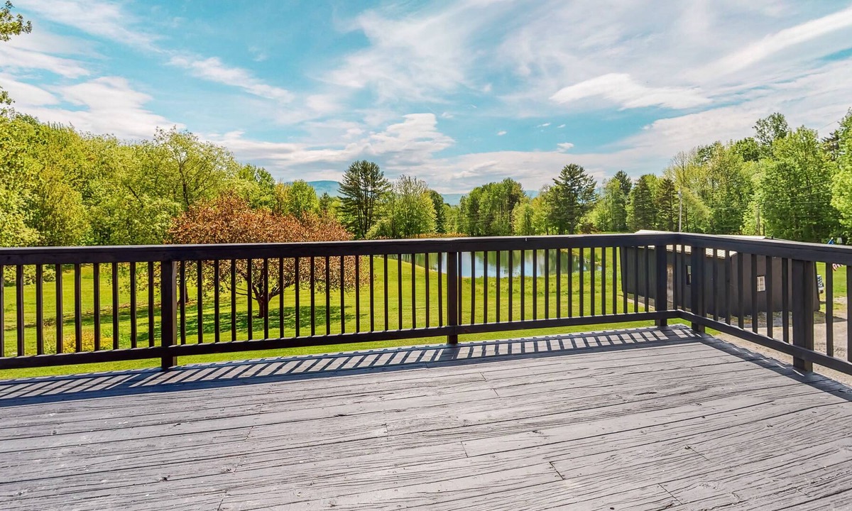 Morrisville House | Lovely mountain retreat with swimming pond & washer/dryer - dogs welcome