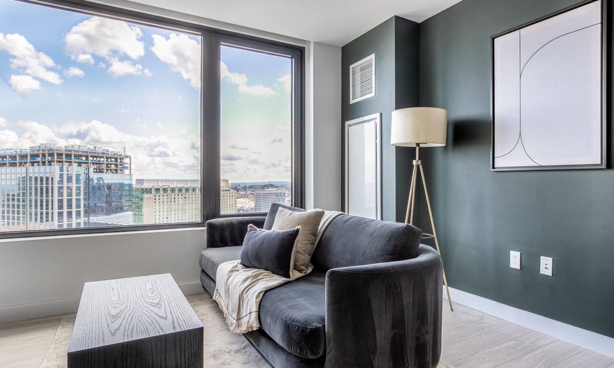 Seaport District Apartment | Lovely Seaport 1BR w/Gym, Pool, W/D, near ICA, by Blueground