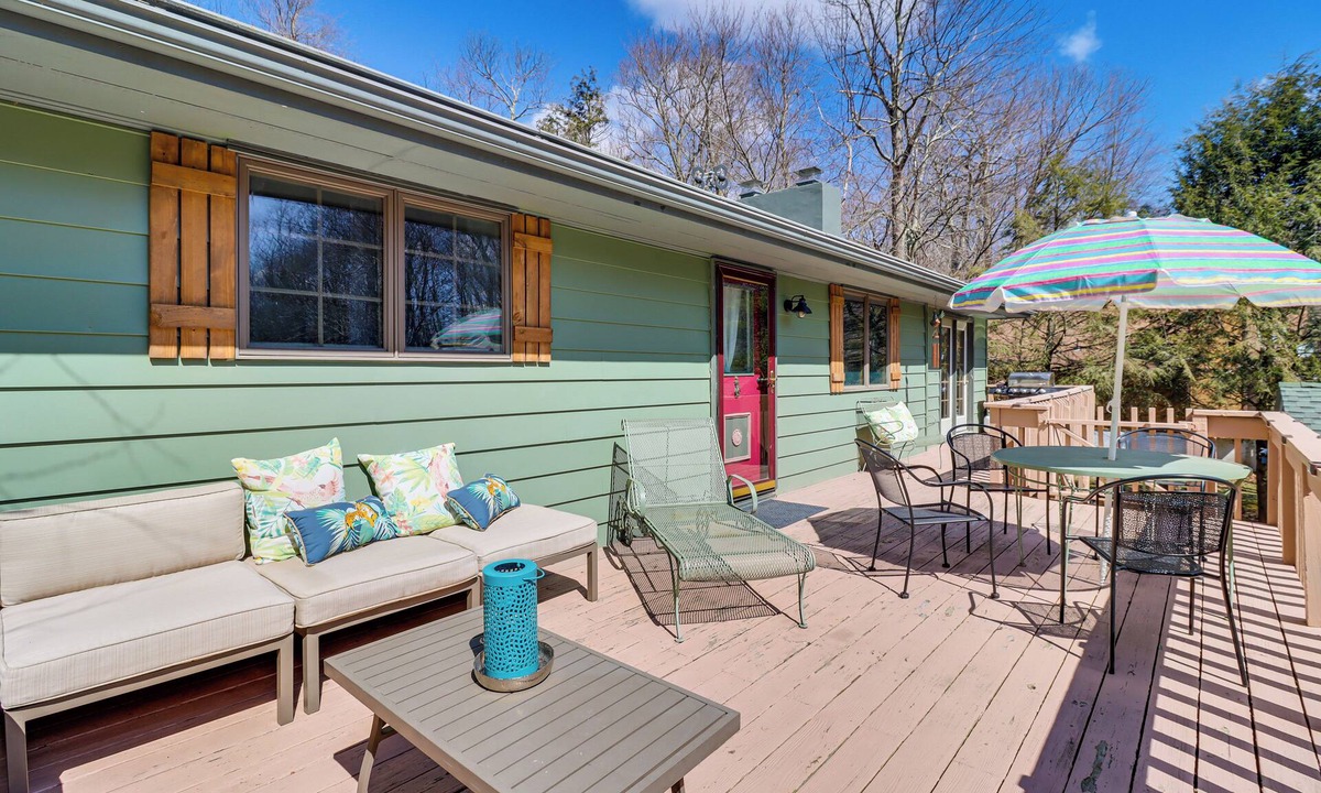 Tobyhanna House | Lovely Tobyhanna Getaway, Close to Everything