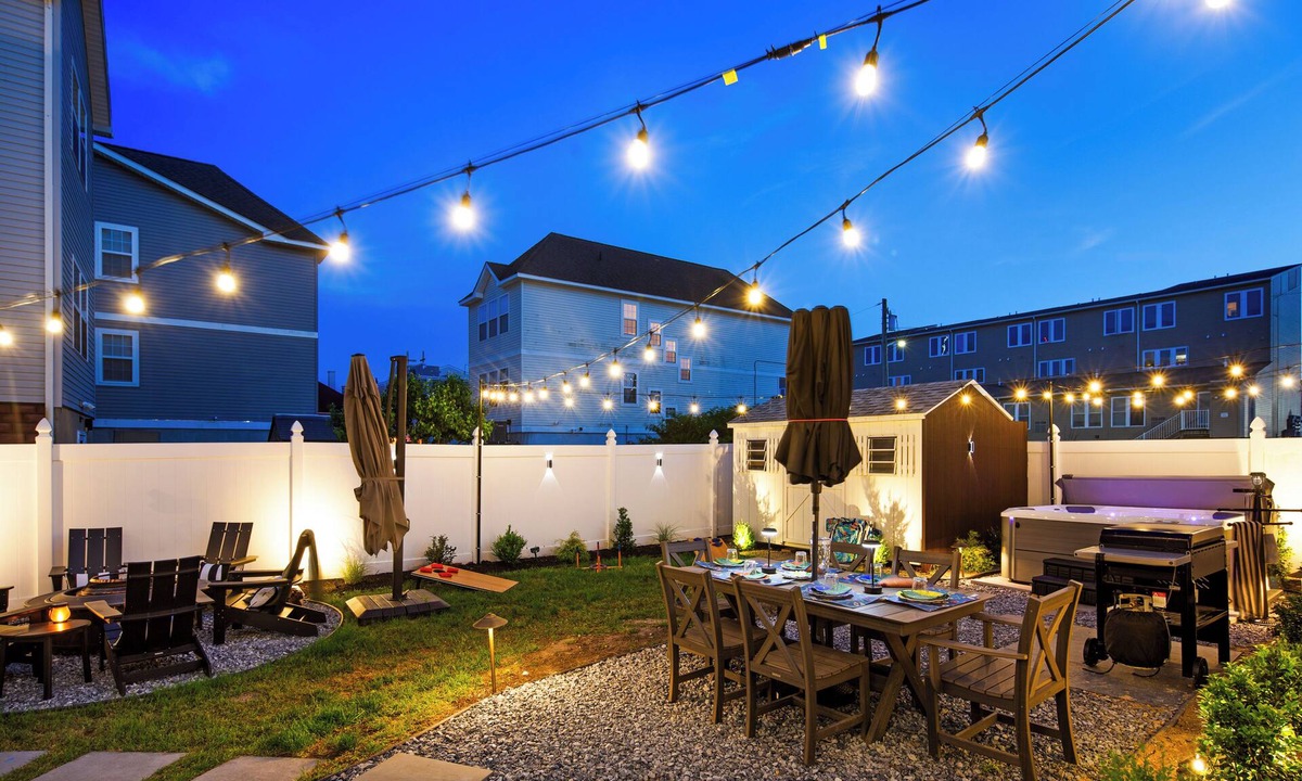 Atlantic City Apartment | Luxe & Cozy Gem: Walk to Beach & Boardwalk - Bikes