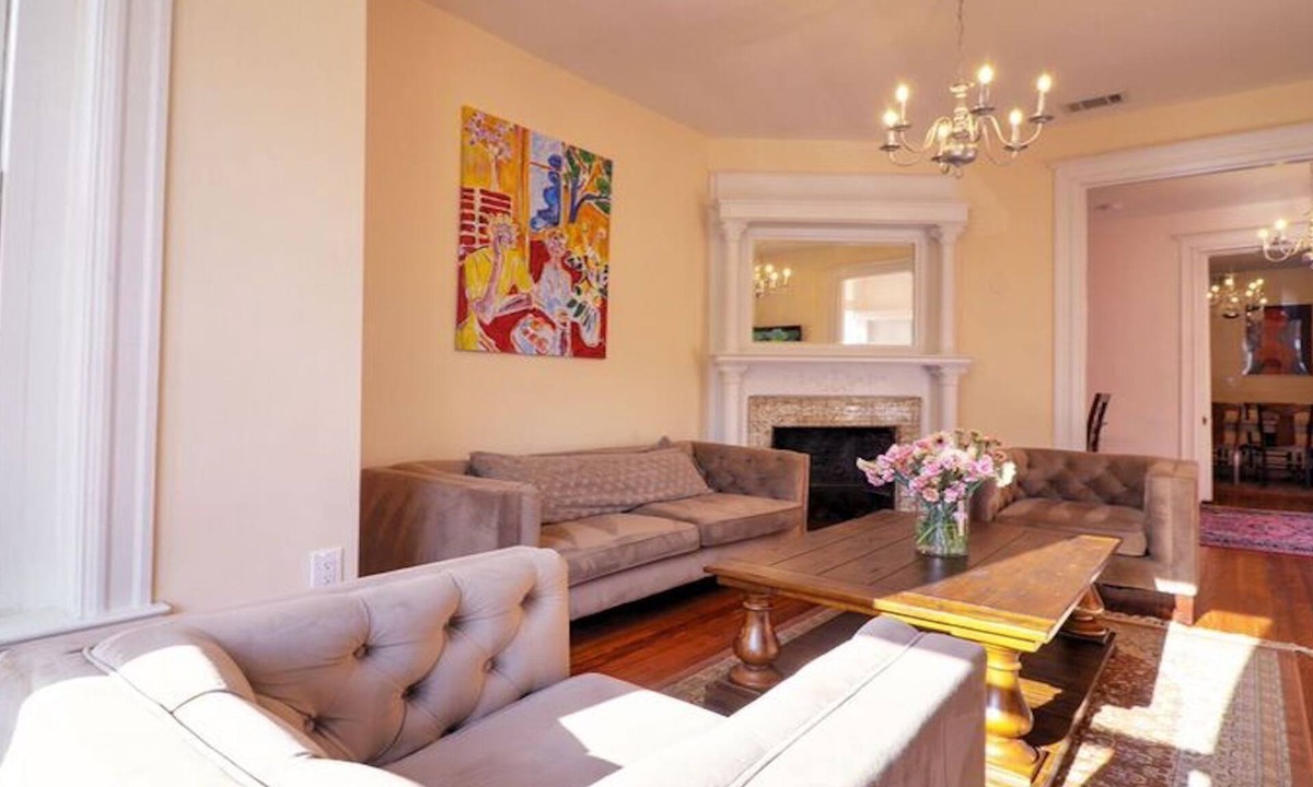 Dupont Circle House | LUXURIOUS MODERN LARGE DUPONT CIRCLE BROWNSTONE 6BR 4BA