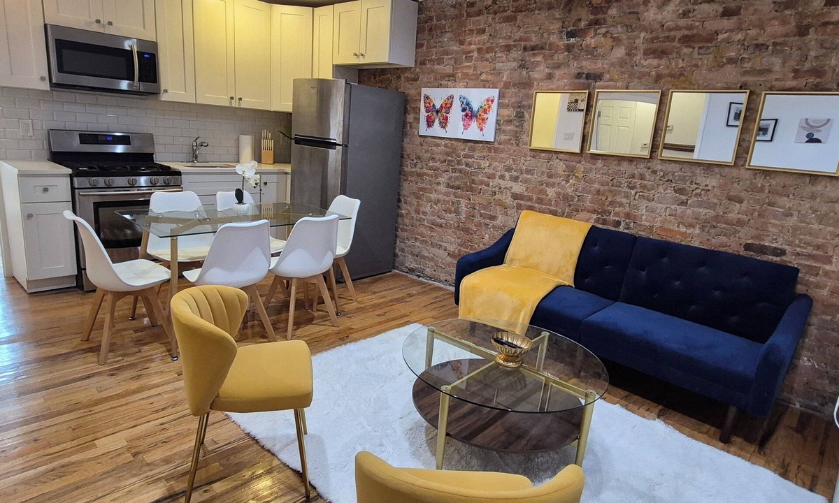 Bedford-Stuyvesant Apartment | Luxury 1BR Apartment in Bed-Stuy Brownstone
