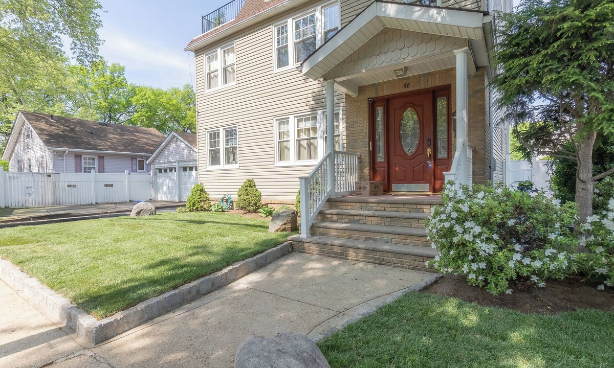 Forest Hill Apartment | Luxury 2 Brm: A Zen Den Nestled in the Prestigious Forest Hill Area of Newark NJ