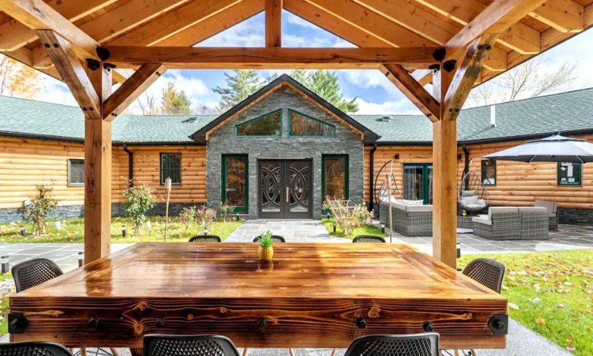 Tannersville House | Luxury Custom Home With Hot Tub Minutes From Tannersville Town