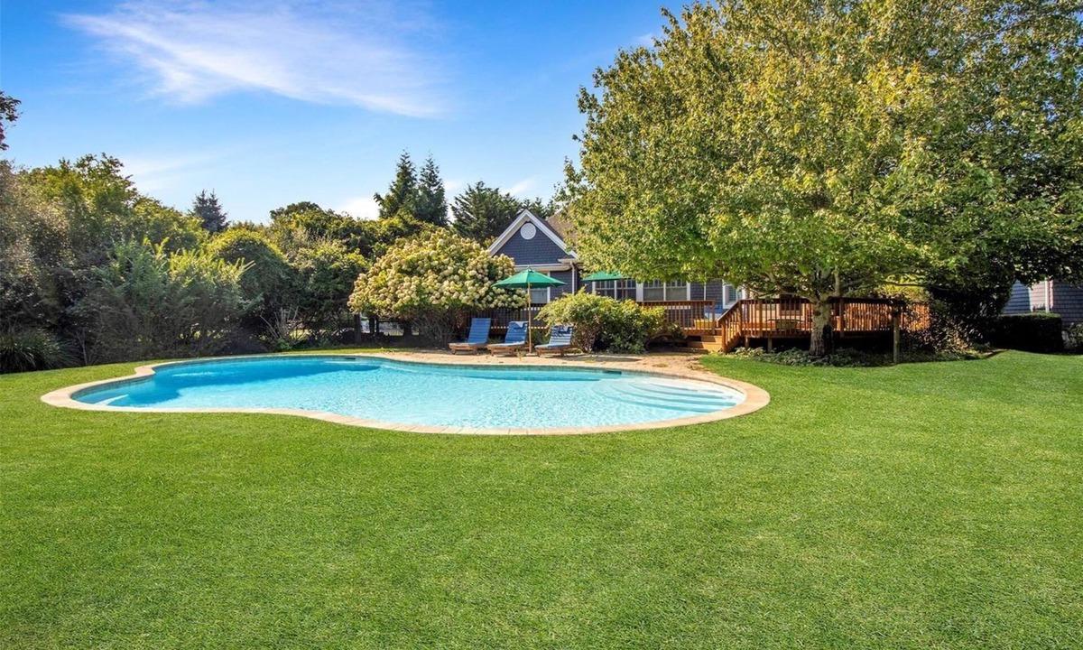 Greenport West House | Luxury Greenport Retreat - 5 min walk to Private Beach & Heated Saltwater Pool
