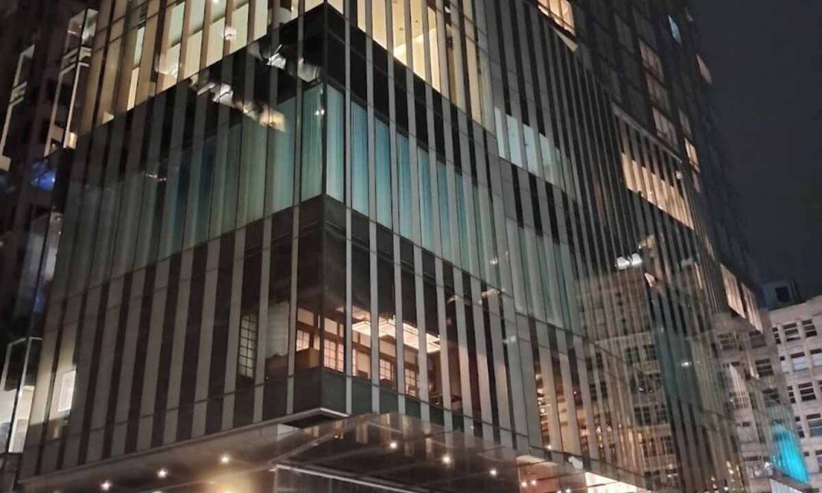 Downtown Boston Condo | Luxury High Rise 2 bedroom,2 bath condo- parking & full service - 1 week min