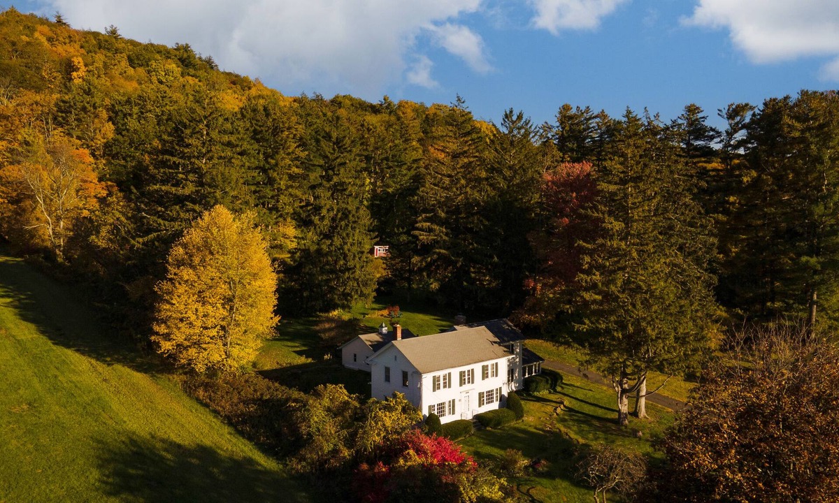 Sheffield House | Luxury Private Estate in the Berkshires | Whitney by AvantStay