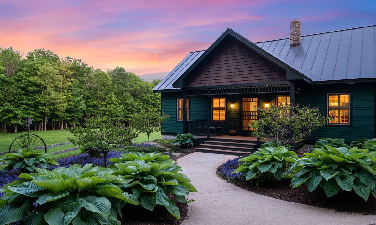 Campton House | Luxury Riverfront Home on 15+ Private Acres Hot Tub Game Room Sleeps 16