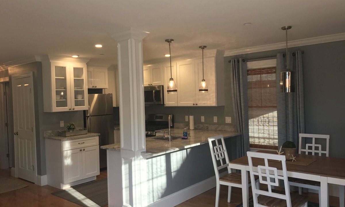 Yachting Village Condo | Luxury Thames St condo- Superior 2 Bdrm/2 Bath free parking